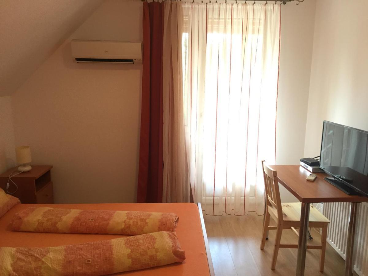 Bed and Breakfast Hableany Etterem, Pizzeria Es Vendeghaz Balatonmáriafürdő Zewnętrze zdjęcie