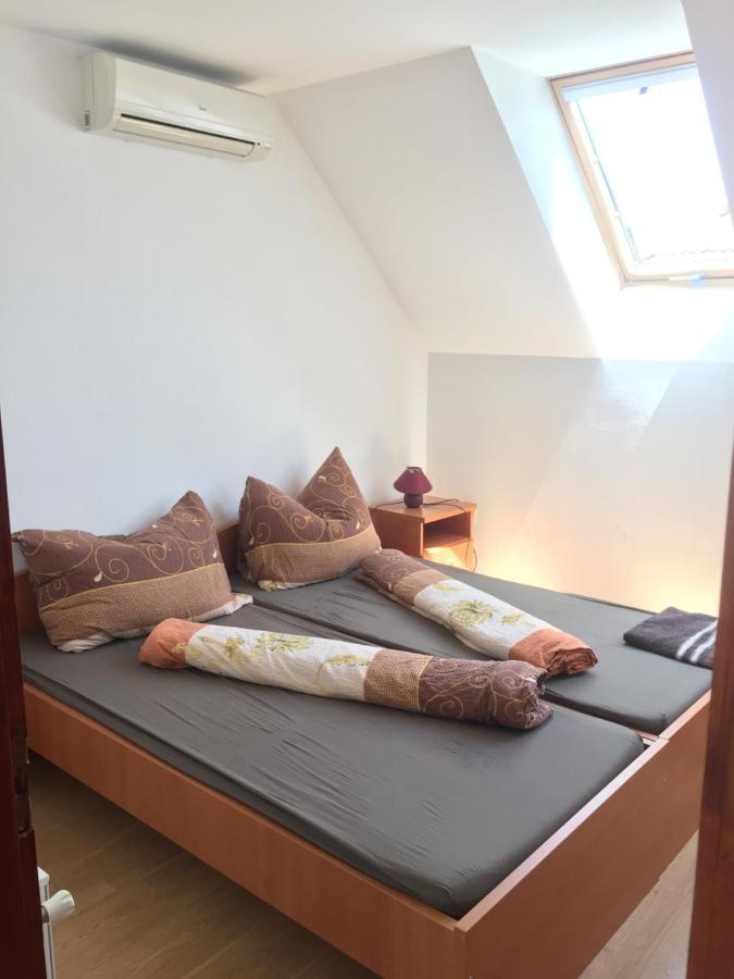 Bed and Breakfast Hableany Etterem, Pizzeria Es Vendeghaz Balatonmáriafürdő Zewnętrze zdjęcie