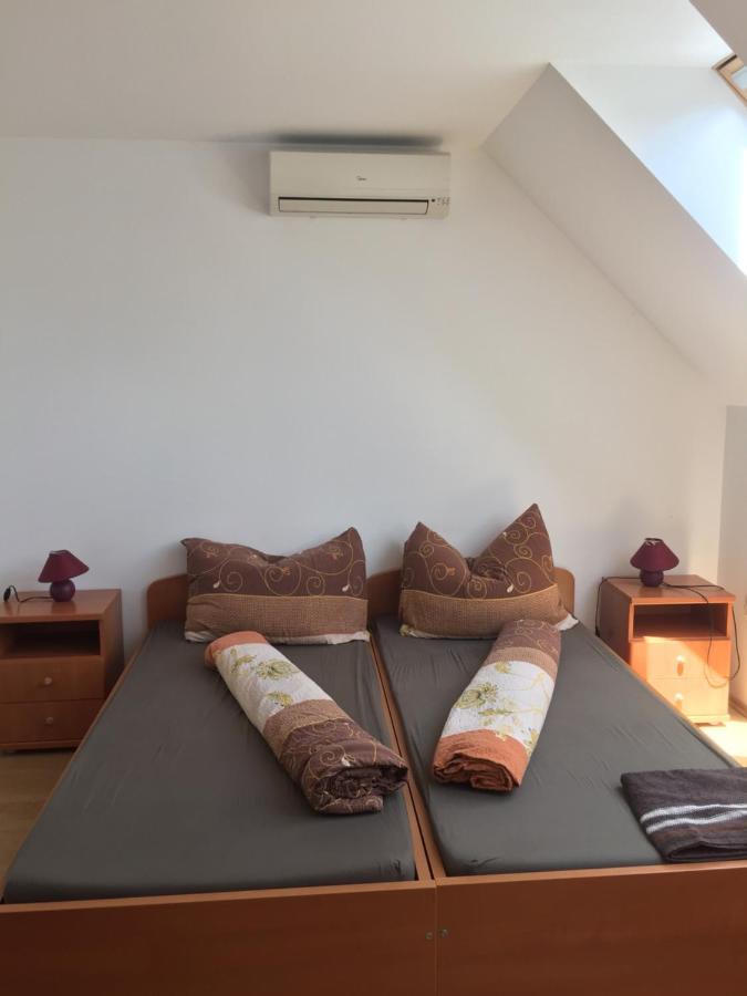 Bed and Breakfast Hableany Etterem, Pizzeria Es Vendeghaz Balatonmáriafürdő Zewnętrze zdjęcie