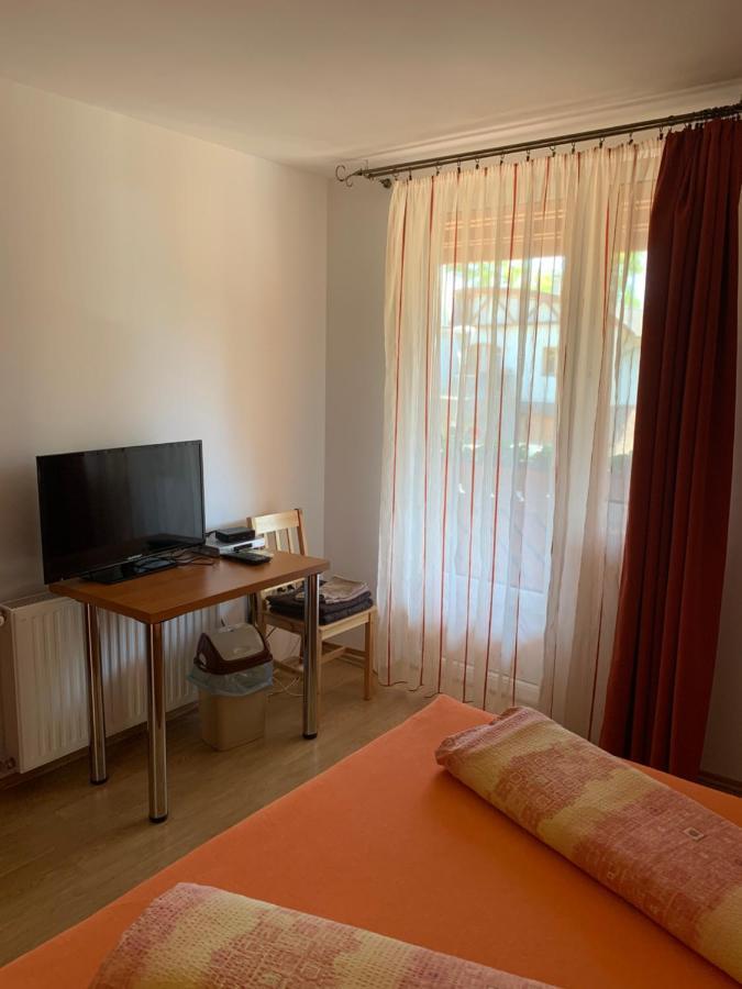 Bed and Breakfast Hableany Etterem, Pizzeria Es Vendeghaz Balatonmáriafürdő Zewnętrze zdjęcie